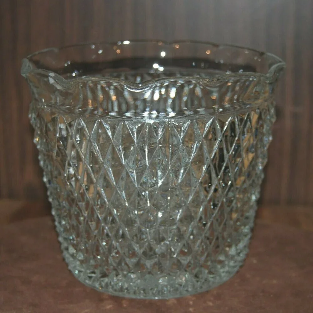 Vintage Indiana Glass Clear Diamond Point Ruffled Ice Bucket 5 3/8
